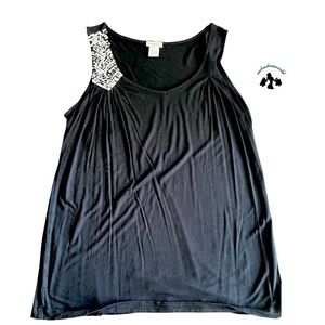 Neiman Marcus Woman’s Top